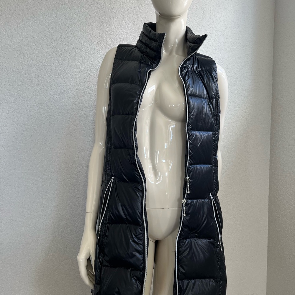 Women's Black Puffer Vest